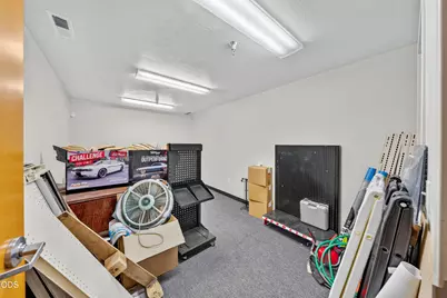 3755 Crater Lake Highway, Medford, OR 97504 - Photo 32