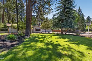 60822 Onyx St, Bend, OR 97702 - Photo 2