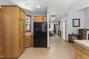 944 E Creek View Dr, Sisters, OR 97759 - Photo 10
