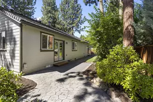 944 E Creek View Dr, Sisters, OR 97759 - Photo 24