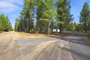 15639 Deedon Ln, La Pine, OR 97739 - Photo 2