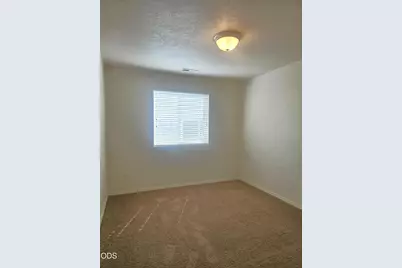 3176 SW Evergreen Avenue, Redmond, OR 97756 - Photo 12