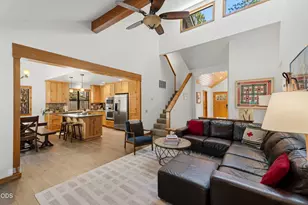 57545 Lark Ln, Sunriver, OR 97707 - Photo 8