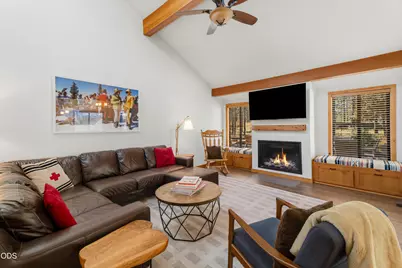 57545 Lark Lane #11, Sunriver, OR 97707 - Photo 6