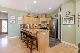 2258 SW 36th St, Redmond, OR 97756 - Photo 14
