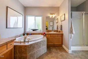 2258 SW 36th St, Redmond, OR 97756 - Photo 22
