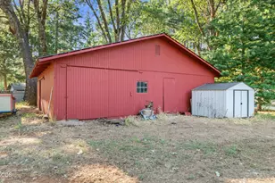 728 N Old Stage Rd, Cave Junction, OR 97523 - Photo 30