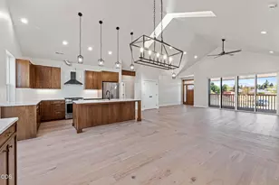 3371 Bryson Way, Medford, OR 97504 - Photo 14