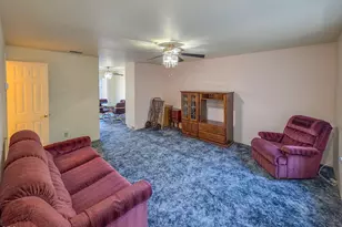 1800 Crater Lake Ave, Medford, OR 97504 - Photo 2