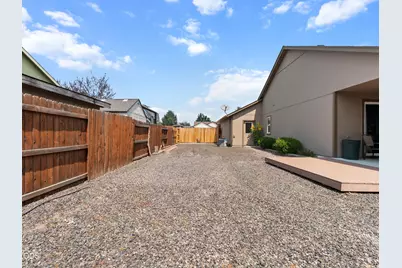 1950 NW Nickernut Court, Redmond, OR 97756 - Photo 20