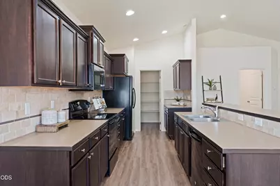 3301 NW Cedar Avenue, Redmond, OR 97756 - Photo 14