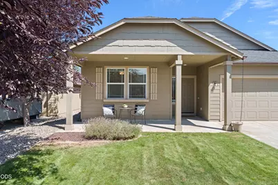 3301 NW Cedar Avenue, Redmond, OR 97756 - Photo 2