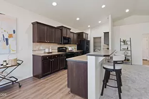 3301 NW Cedar Ave, Redmond, OR 97756 - Photo 10