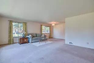 17284 Kingfisher Dr, Bend, OR 97707 - Photo 10