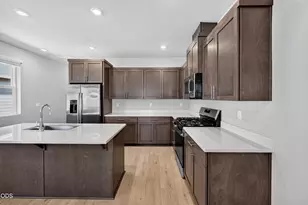 2717 NW 26th Loop N, Redmond, OR 97756 - Photo 4