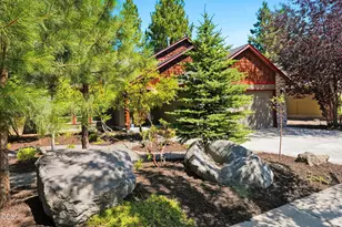 61375 Brianne Pl, Bend, OR 97702 - Photo 2