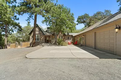 225 Andesite Drive, Jacksonville, OR 97530 - Photo 4