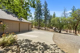 225 Andesite Dr, Jacksonville, OR 97530 - Photo 50
