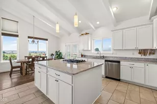 9582 Hill Rd, Klamath Falls, OR 97603 - Photo 14