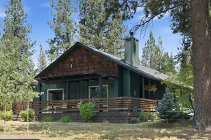 54634 Silver Fox Dr, Bend, OR 97707 - Photo 2