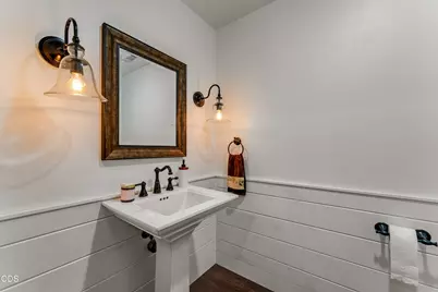 10999 N Applegate Road, Grants Pass, OR 97527 - Photo 16