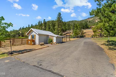 10999 N Applegate Road, Grants Pass, OR 97527 - Photo 48