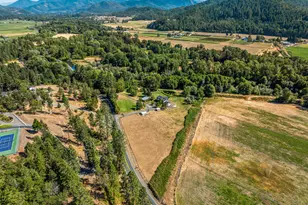 10999 N Applegate Rd, Grants Pass, OR 97527 - Photo 46