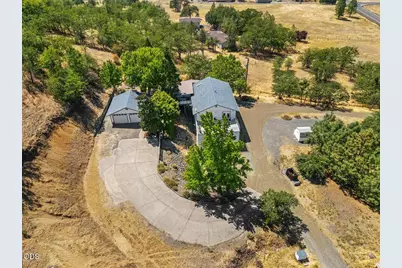 3375 Dodge Road, White City, OR 97503 - Photo 1