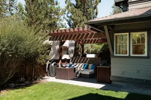 2425 NW Lemhi Pass Dr, Bend, OR 97703 - Photo 34
