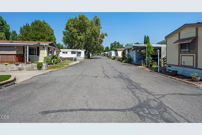 327 Sandlewood Drive, Grants Pass, OR 97526 - Photo 26