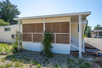 327 Sandlewood Drive, Grants Pass, OR 97526 - Photo 24