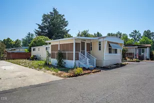 327 Sandlewood Dr, Grants Pass, OR 97526 - Photo 2