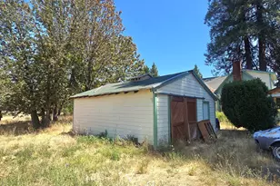 4490 Holland Loop Rd, Cave Junction, OR 97523 - Photo 36