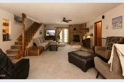 1160 Crow Road, Merlin, OR 97532 - Photo 18