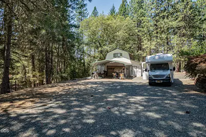 1160 Crow Road, Merlin, OR 97532 - Photo 4
