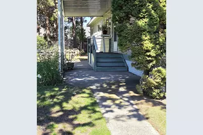 2200 NE Highway 20 #UNIT 10, Bend, OR 97701 - Photo 4