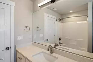 2755 SW Greens Blvd, Redmond, OR 97756 - Photo 30