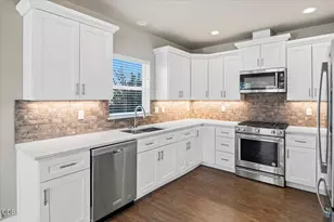 2755 SW Greens Blvd, Redmond, OR 97756 - Photo 16