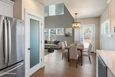 2755 SW Greens Boulevard #APT 17, Redmond, OR 97756 - Photo 20