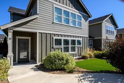 2755 SW Greens Boulevard #APT 17, Redmond, OR 97756 - Photo 36