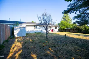 10336 Wright Ave, Klamath Falls, OR 97603 - Photo 18
