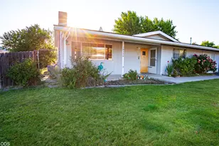 10336 Wright Ave, Klamath Falls, OR 97603 - Photo 2