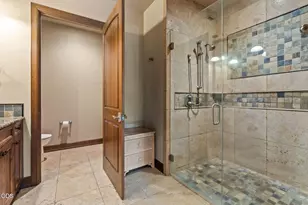 363 SW Bluff Dr, Bend, OR 97702 - Photo 26