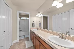 1073 Cathedral Way, Central Point, OR 97502 - Photo 30