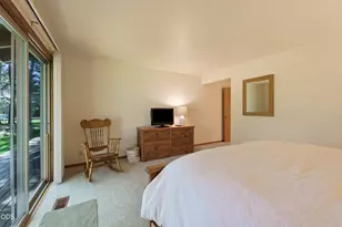 57369 Lake Aspen Ct, Sunriver, OR 97707 - Photo 24