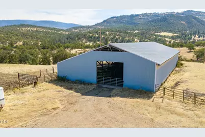 4001 S Fork Little Butte Creek Road, Eagle Point, OR 97524 - Photo 10