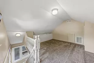 315 King St, Medford, OR 97501 - Photo 6
