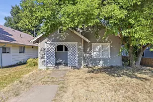 315 King St, Medford, OR 97501 - Photo 1