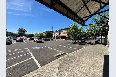1301 Poplar Drive, Medford, OR 97504 - Photo 6