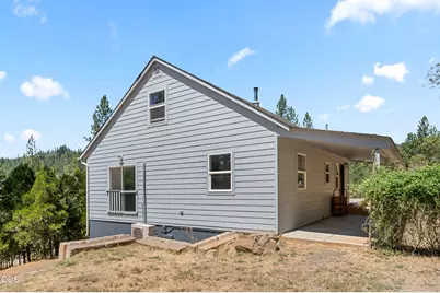 2016 Sykes Creek Road, Rogue River, OR 97537 - Photo 24